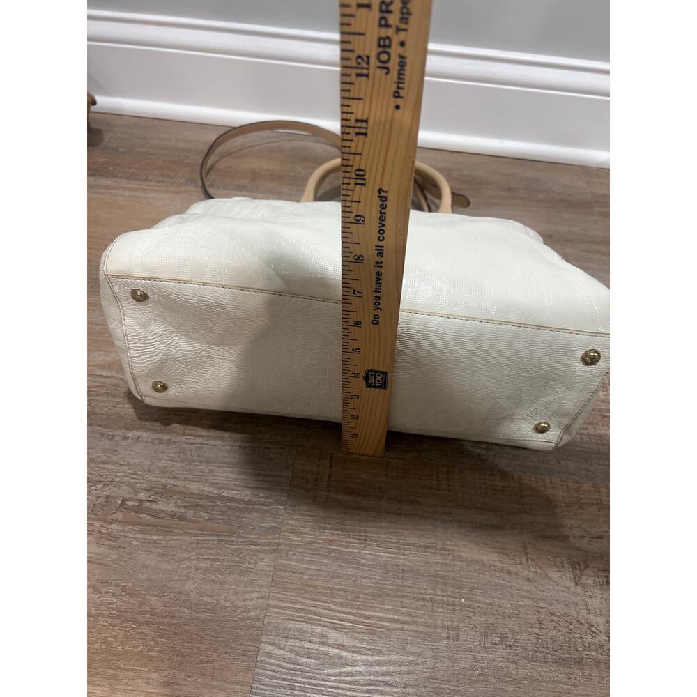 Michael Kors Monogram Cream Satchel Leather Trim Elegant Handbag - Picture 3 of 12